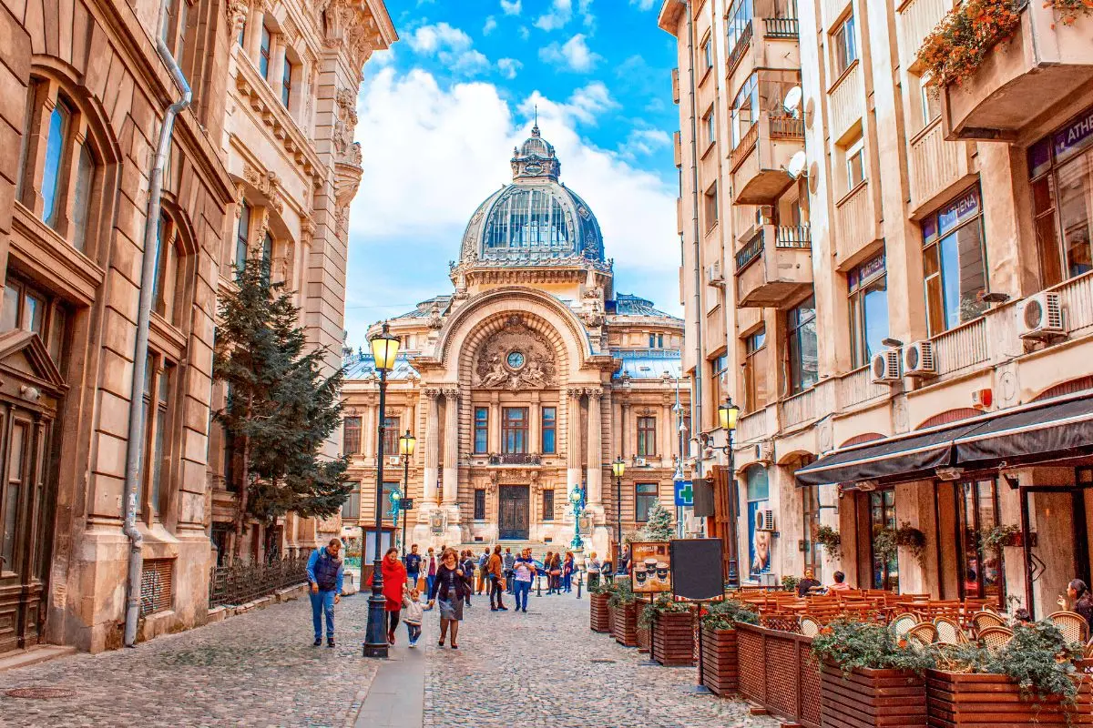 The Most Romantic Coffee Shops Of Bucharest  main photo